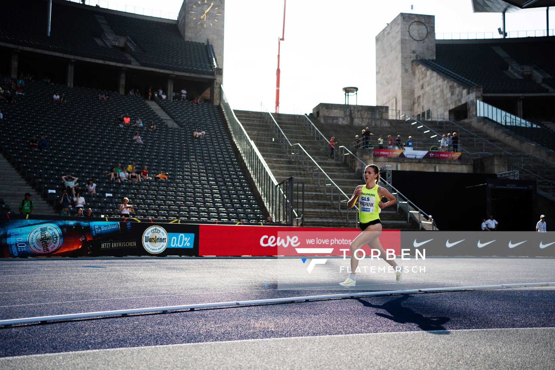Svenja Pingpank (Hannover Athletics e.V.) waehrend der deutschen Leichtathletik-Meisterschaften im Olympiastadion am 26.06.2022 in Berlin